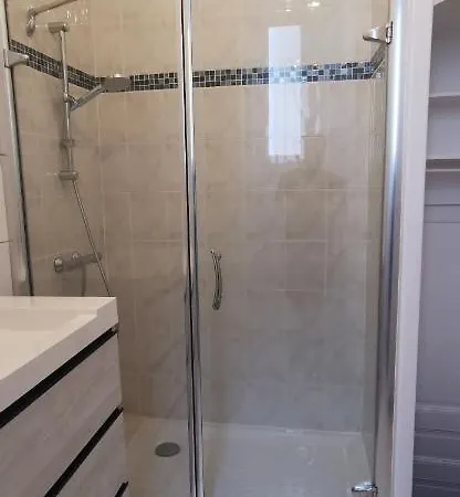 Jean Jaures Refait A Neuf * Tours