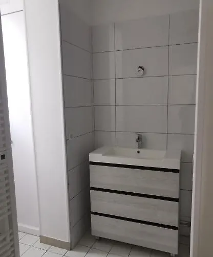 Jean Jaures Refait A Neuf * تور